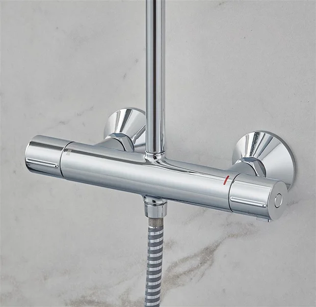 Hansgrohe Vernis Blend Showerpipe 200 Thermostatic Shower Mixer - Chrome 3 Hansgrohe Vernis Blend Showerpipe 200 Thermostatic Shower Mixer - Chrome